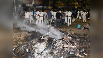 कोलकाता हिंसा: पुलिस का दावा, विद्यासागर कॉलेज में जबरन घुसे थे बाहरी लोग, ममता के निशाने पर बीजेपी प्रवक्‍ता