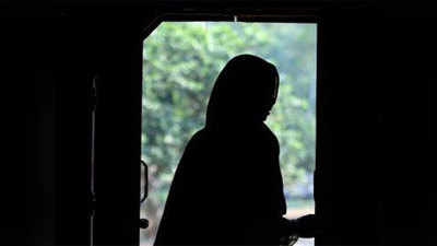 पति के तीन तलाक देने की आशंका से डरी महिला ने सुप्रीम कोर्ट में लगाई गुहार
