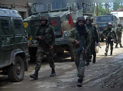 काश्मीरमध्ये चकमकीत तीन दहशतवादी ठार