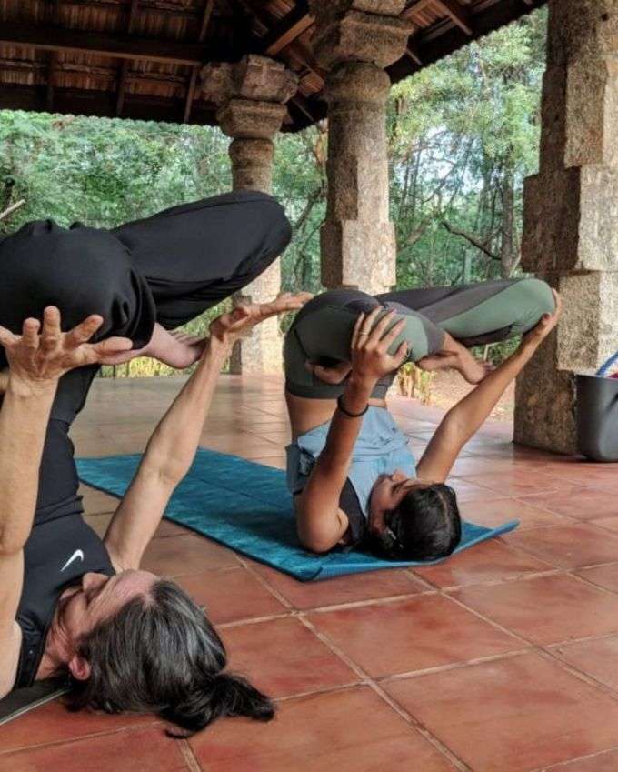 Amala Paul yoga 2