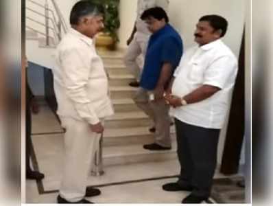 AP Elections: ఢిల్లీలో బాబుతో బీజేపీ ఎమ్మెల్యే.. మళ్లీ మీరే సీఎం అవ్వాలని వ్యాఖ్య!