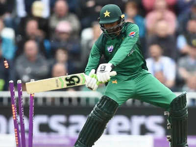 Shoaib Malik Trolls: இந்த மாதிரி காமெடியெல்லாம் பாக்., கிரிக்கெட் வீரர்களால் மட்டும் தான் செய்ய முடியும்...!