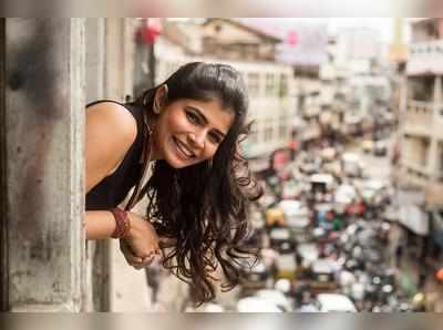 Chinmayi Sripada: நிா்வாண புகைப்படம் கேட்ட நெட்டிசனுக்கு பதிலடி கொடுத்த சின்மயி