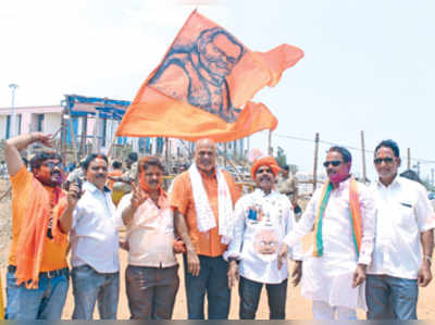 ಸುಡು ಬಿಸಿಲಲ್ಲೂ ಕುಗ್ಗದ ಉತ್ಸಾಹ