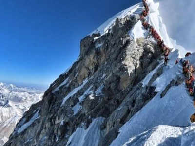 एव्हरेस्टवरील गर्दीने घेतला अंजली, निहालचा बळी