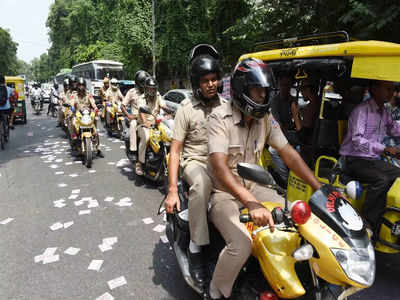 आधी रात में चुराई दिल्ली पुलिस की बाइक और निकल पड़ा पेट्रोलिंग पर