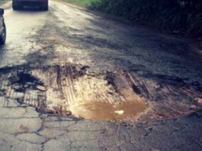 बवाना इंडस्ट्रियल एरिया: फिरनी रोड बन गई है गड्ढों वाली सड़क
