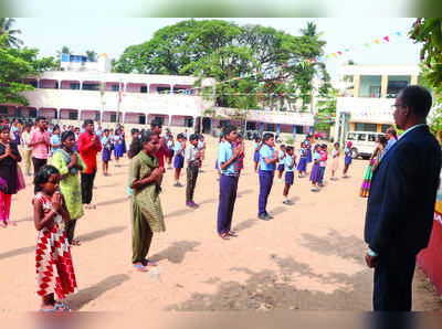 ಶಾಲೆ ಆರಂಭೋತ್ಸವ, ಹಬ್ಬದ ವಾತಾವರಣ