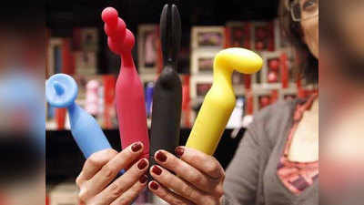 क्या Sex Toys का यूज करना खतरनाक है? इस्तेमाल करना चाहिए या नहीं?