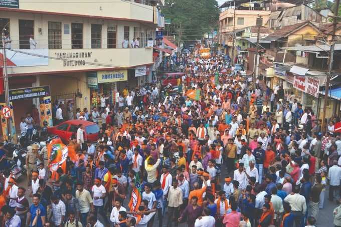 ಬಿಜೆಪಿ ವಿಜಯೋತ್ಸವದಲ್ಲಿ ಪಾಲ್ಗೊಂಡ ಜನಸ್ತೋಮ