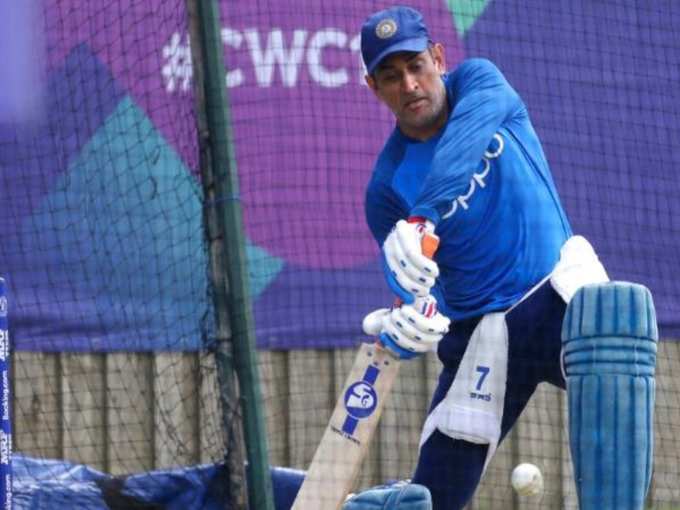 MS Dhoni