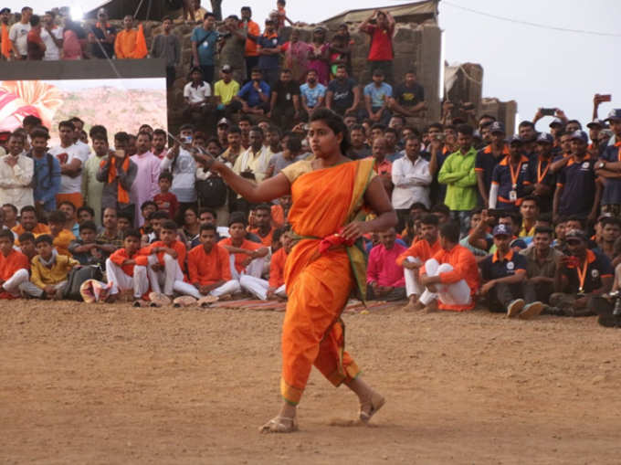 महिला वर्गाचा उत्स्फूर्त सहभाग