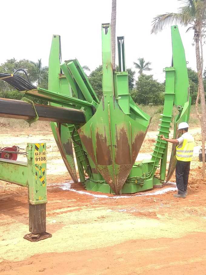 ತೆಂಗಿನ ಮರ, ಬೇವಿನ ಮರವೂ ಸ್ಥಳಾಂತರ