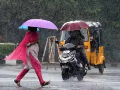 മഴ കേരളാ തീരത്തേക്ക്; സംസ്ഥാനത്ത് ജാഗ്രതാ നിർദ്ദേശം