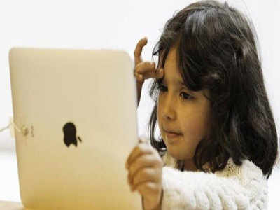 इंटरनेट के इस्तेमाल से घट रही है अटेंशन पावर, बच्चों पर भी असर: रिसर्च
