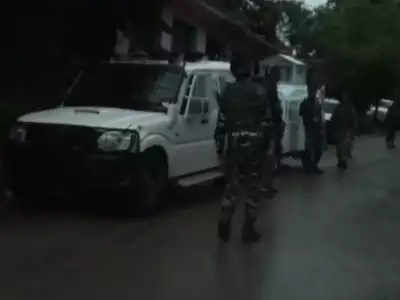 काश्मीर: चकमकीत २ दहशतवादी ठार