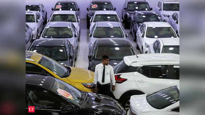 मई में यात्री वाहनों की बिक्री 20 फीसदी घटी, कारें 26% कम बिकीं