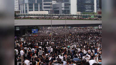 चीन के प्रत्यर्पण विधेयक को लेकर हॉन्ग कॉन्ग में हजारों लोगों ने किया प्रदर्शन