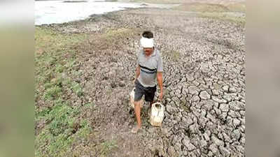 नहर में पानी नहीं, कैसे करें सिंचाई? किसानों ने किया हंगामा, अधिकारियों को बनाया बंधक