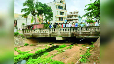 ಶಾಸಕರಿಂದ ನಗರ ಪ್ರದಕ್ಷಿಣೆ: ದೂರಿಗೆ ಸ್ಪಂದನೆ