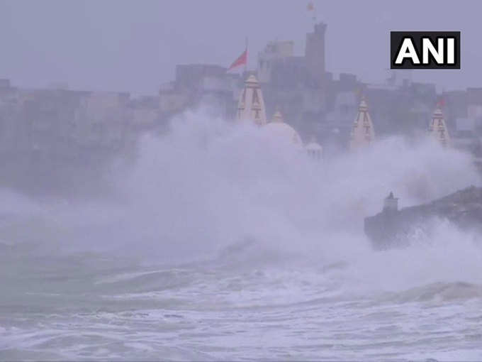 एनडीआरएफ की टीमें अलर्ट पर