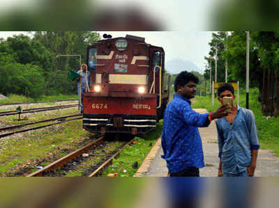 പ്രാദേശിക ഭാഷകള്‍ വിലക്കിയ തീരുമാനം റെയില്‍വേ തിരുത്തി