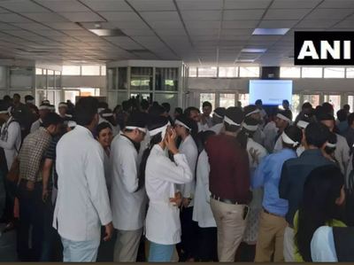 दिल्ली के एक दर्जन से अधिक अस्पतालों के डॉक्टर शनिवार को करेंगे हड़ताल