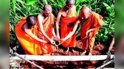 ಅದಮಾರು ಮಠದಲ್ಲಿ ಶ್ರೀಗಳಿಂದ ವನಮಹೋತ್ಸವ