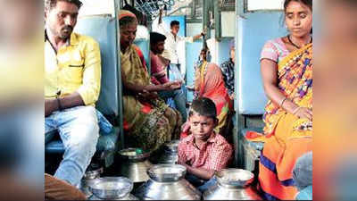 महाराष्ट्र में जलसंकट: पानी के लिए जान जोखिम में डाल ट्रेन के सफर पर जाते हैं मासूम
