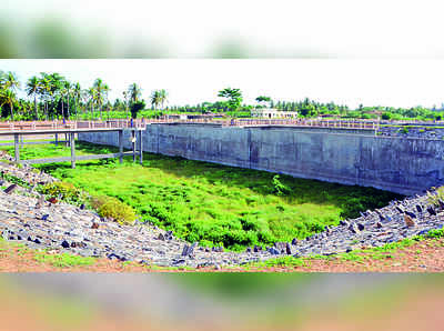 ಯುಜಿಡಿ ಸಂಪರ್ಕಕ್ಕೆ ನಿರಾಸಕ್ತಿ