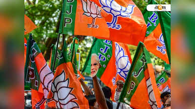 বালি চুরির দায়ে ধৃতকে ছাড়াতে থানায় বিক্ষোভ BJP-র