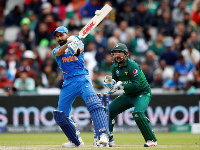विराट की उम्दा पारी, भारत ने पाक को दी 337 रन की चुनौती