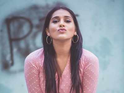 Rashmi Gautam: వాకిట్లో ముగ్గుసే మొగుడొస్తే పెళ్లి చేసుకుంటాదట ‘జబర్దస్త్’ రష్మి