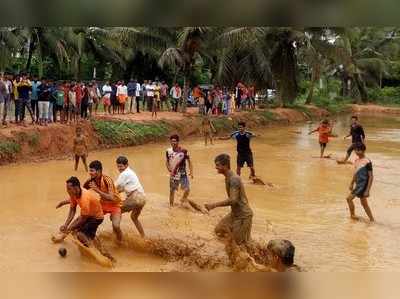 ಪಾವಂಜೆ: 10ನೇ ವರ್ಷದ ತುಳುನಾಡ ಕೃಷಿ ಜನಪದೋತ್ಸವ, ಕೆಸರ್ಡೊಂಜಿ ದಿನ (ವೀಡಿಯೋ)