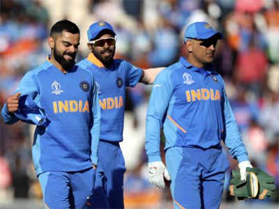 वनडे क्रमवारी: इंग्लंडला धक्का देत भारत अव्वल