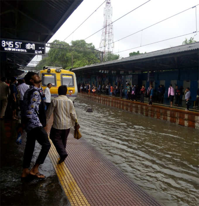 heavy-rain-water-logging-at