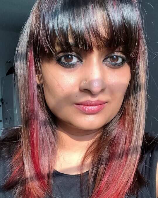 Best Hair Color Tips, ഗീതുവിൻ്റെ മേക്കോവർ കണ്ടോ? മുടി ചുവപ്പിക്കാം ഈസിയായി - how to color your own hair at home naturally - Samayam Malayalam Best Hair Color Tips, ഗീതുവിൻ്റെ മേക്കോവർ കണ്ടോ? മുടി ചുവപ്പിക്കാം ഈസിയായി - how to color your own hair at home naturally - Samayam Malayalam