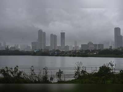 മുംബൈ മഴയില്‍ ഇതുവരെ 30 മരണം; നഗരത്തില്‍ വെള്ളപ്പൊക്കം