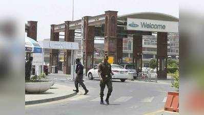 लाहौर एयरपोर्ट के लाउंज में 2 लोगों की गोली मार कर हत्या