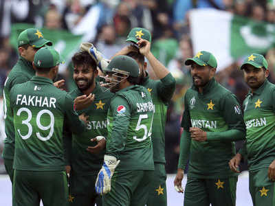 वर्ल्ड कप: पाकिस्तान का सेमीफाइनल का सफर लगभग खत्म, चमत्कार से ही बनेगी बात
