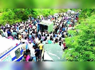 ಅಪಘಾತದಲ್ಲಿ ಸಾವಿನ ಮನೆ ಸೇರಿದವರ ಕರುಳು ಹಿಂಡುವ ಕಥನ