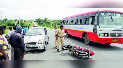 ಪಿರಿಯಾಪಟ್ಟಣ: ಹೆಚ್ಚಿದ ಅಪಘಾತ ಪ್ರಕರಣ