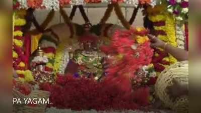திருப்பதி கோவிந்தராஜ சுவாமிக்கு 3 டன் மலர்களால் புஷ்ப யாகம்!