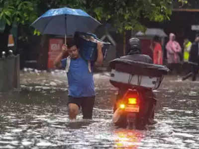 मुंबईत पुन्हा मुसळधार पावसाचा इशारा