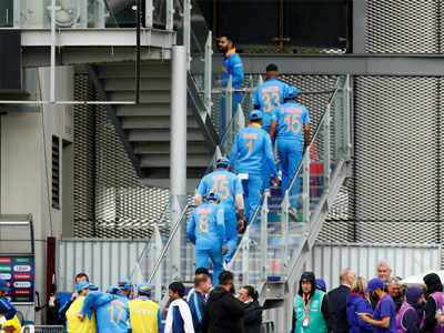 भारत वि. न्यूझीलंड सामन्यात आजच्या खेळावर पाणी, उद्या उर्वरित सामना