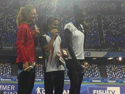 दुती चंद ने विश्व यूनिवर्सिटी खेलों में स्वर्ण पदक जीता, रचा इतिहास