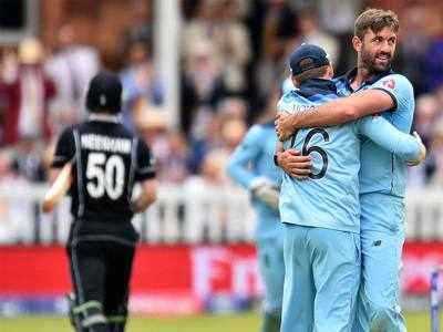 ICC Cricket World Cup 2019 Final: गेंदबाजों का दमदार प्रदर्शन, इंग्लैंड ने न्यू जीलैंड को 241 रनों पर रोका