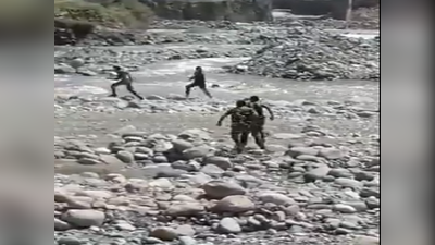 विडियो: कश्मीर में नदी में डूब रही थी लड़की, अपनी जिंदगी दांव पर लगा CRPF जवानों ने बचा ली जान