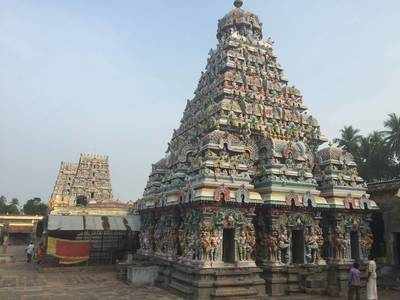 திருவதிகை வீரட்டாடானேசுவரர் கோவிலில் பிரதோஷ வழிபாடு