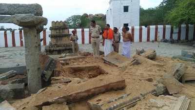 ದುಷ್ಕರ್ಮಿಗಳಿಂದ ವ್ಯಾಸರಾಜರ ವೃಂದಾವನ ಧ್ವಂಸ